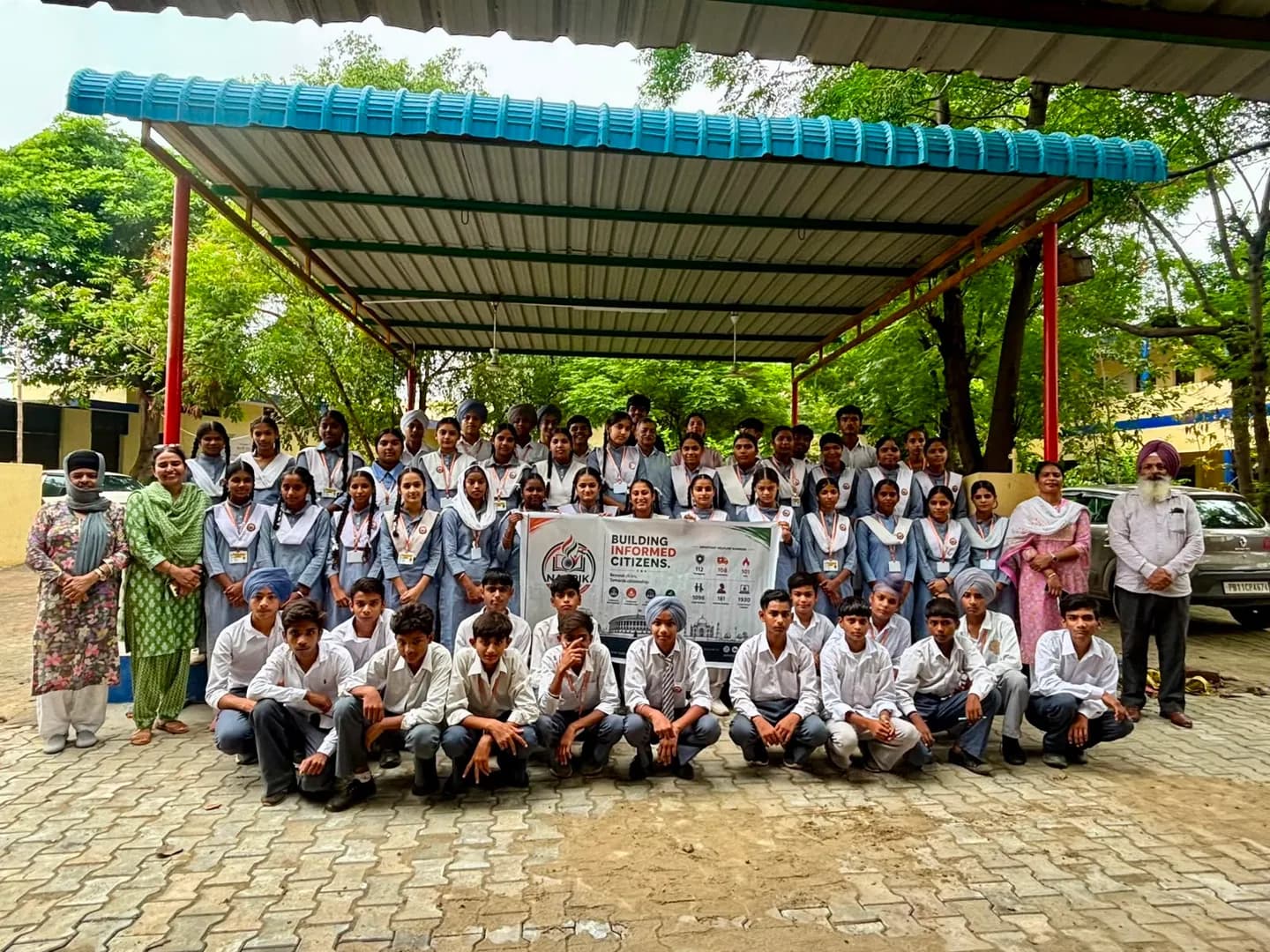 Photo from HUM NAGRIK HAIN